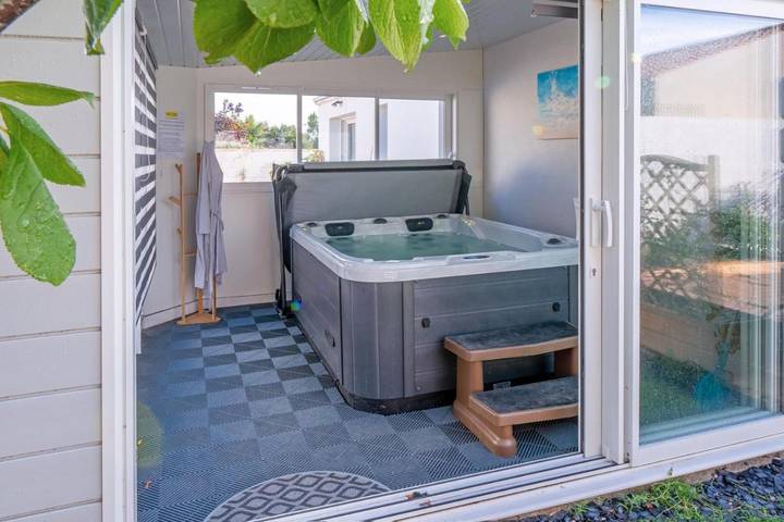 Chambre d’hôte pour 2 personnes, avec Jacuzzi ainsi que Terrasse et Jardin