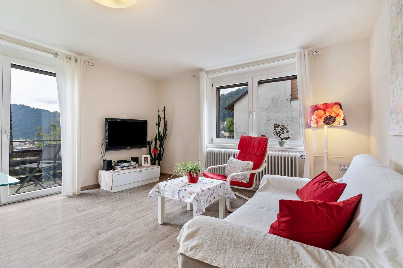 Ganze Wohnung, Ferienwohnung Rebberg 1" mit Bergblick, gemeinsamer Terrasse und Wlan in Wolfach, Kinzigtal