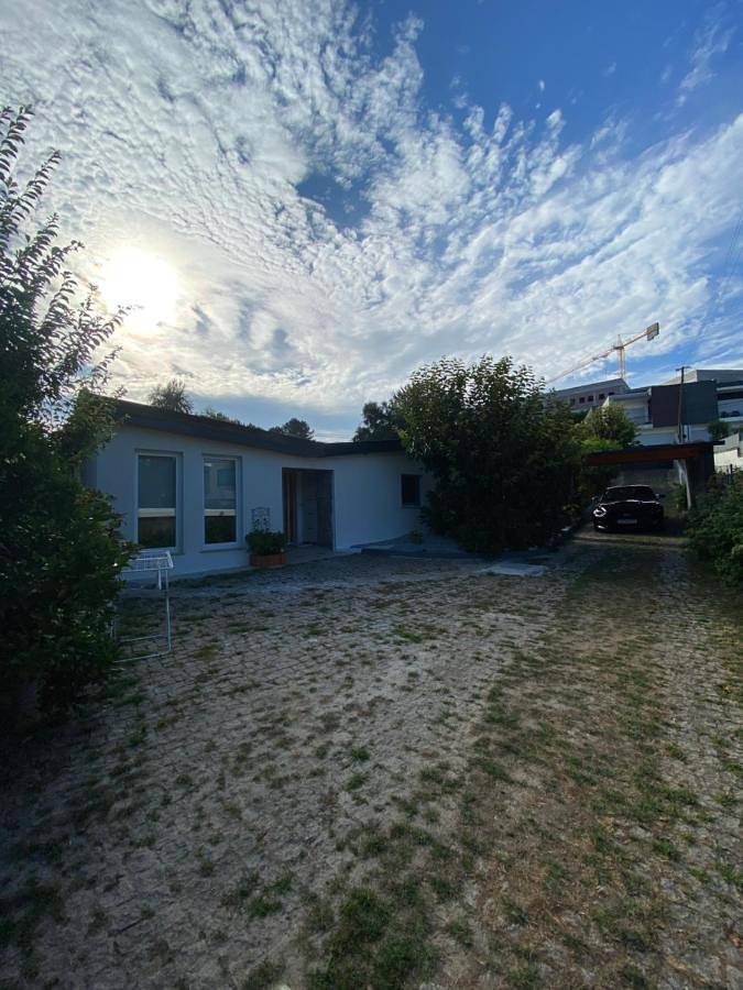 Casa de férias para 6 pessoas, com vista e terraço e ainda piscina and jardim em Paredes