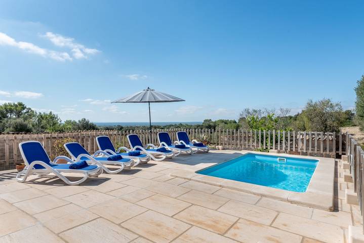 Rustikale Finca "Saresta den Rumbet" mit Pool, Garten, Terrasse & Wlan in Llucmajor, Mallorca Süden