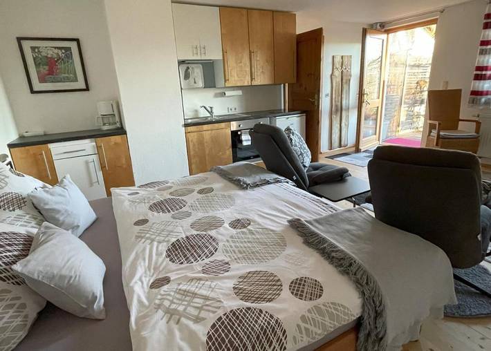 Ferienwohnung für 3 Personen, mit Terrasse und Garten sowie Ausblick am Simssee - 2