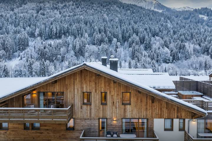 Gîte pour 8 personnes, avec terrasse et jacuzzi, animaux acceptés dans Office De Tourisme De La Chapelle D Abondance - 3