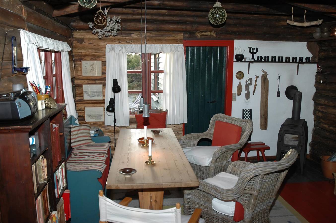 Stunning home in Oksbøl w/ 2 Bedrooms in Grærup, Varde