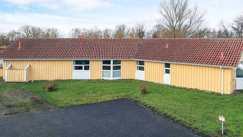 Ferienhaus für 11 Personen, mit Whirlpool und Sauna sowie Pool in Otterndorf