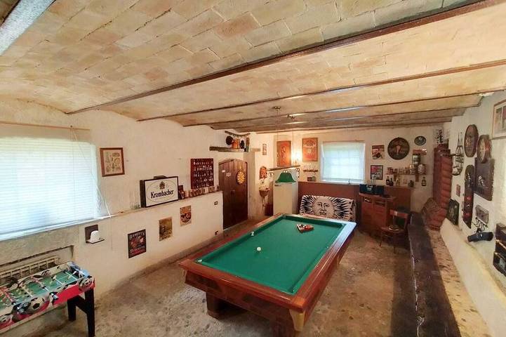 Casale di campagna immerso nella natura con piscina e sala da biliardo in Narni, Provincia di Terni