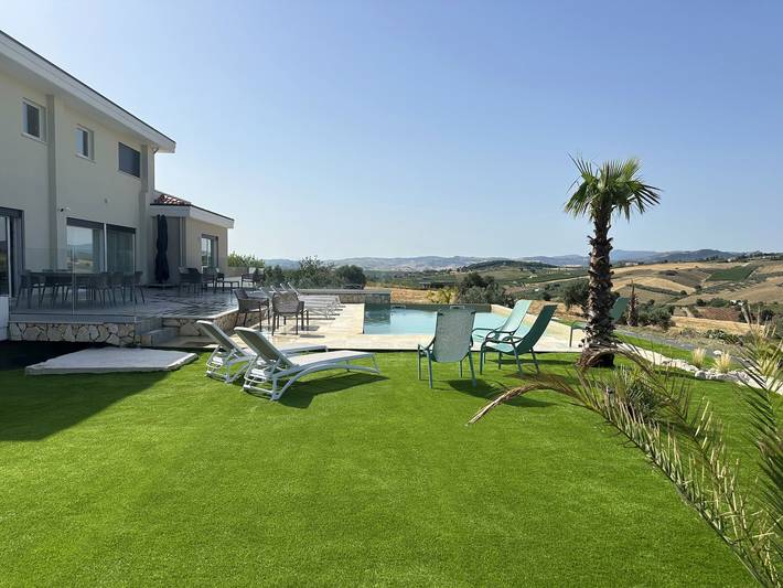 Villa pour 16 personnes, avec balcon et jardin - 1