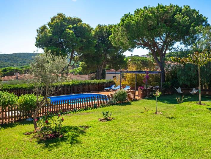 Location de vacances pour 12 personnes, avec jardin et piscine à L'Escala - 2