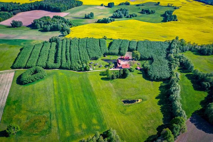 Domek letniskowy dla 4 osób, z widok i ogród w 