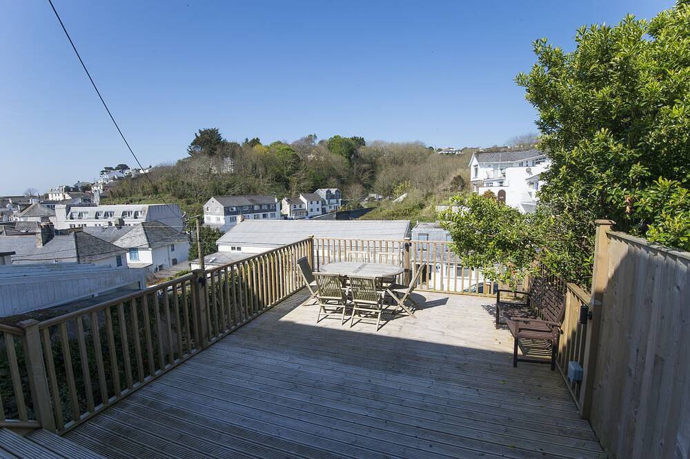 Alte Fischerhütte mit Sonnenterrasse mit Meerblick der Hafen St. Mawes in St Mawes, Cornwall