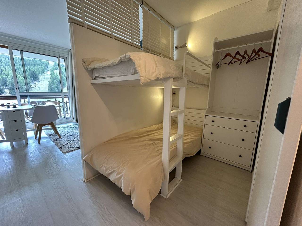 Appartement entier, Studio cosy pour 4 pers. à 50m des pistes avec Wi-Fi et parking, Le Dévoluy in Saint-Étienne-en-Dévoluy, Le Dévoluy