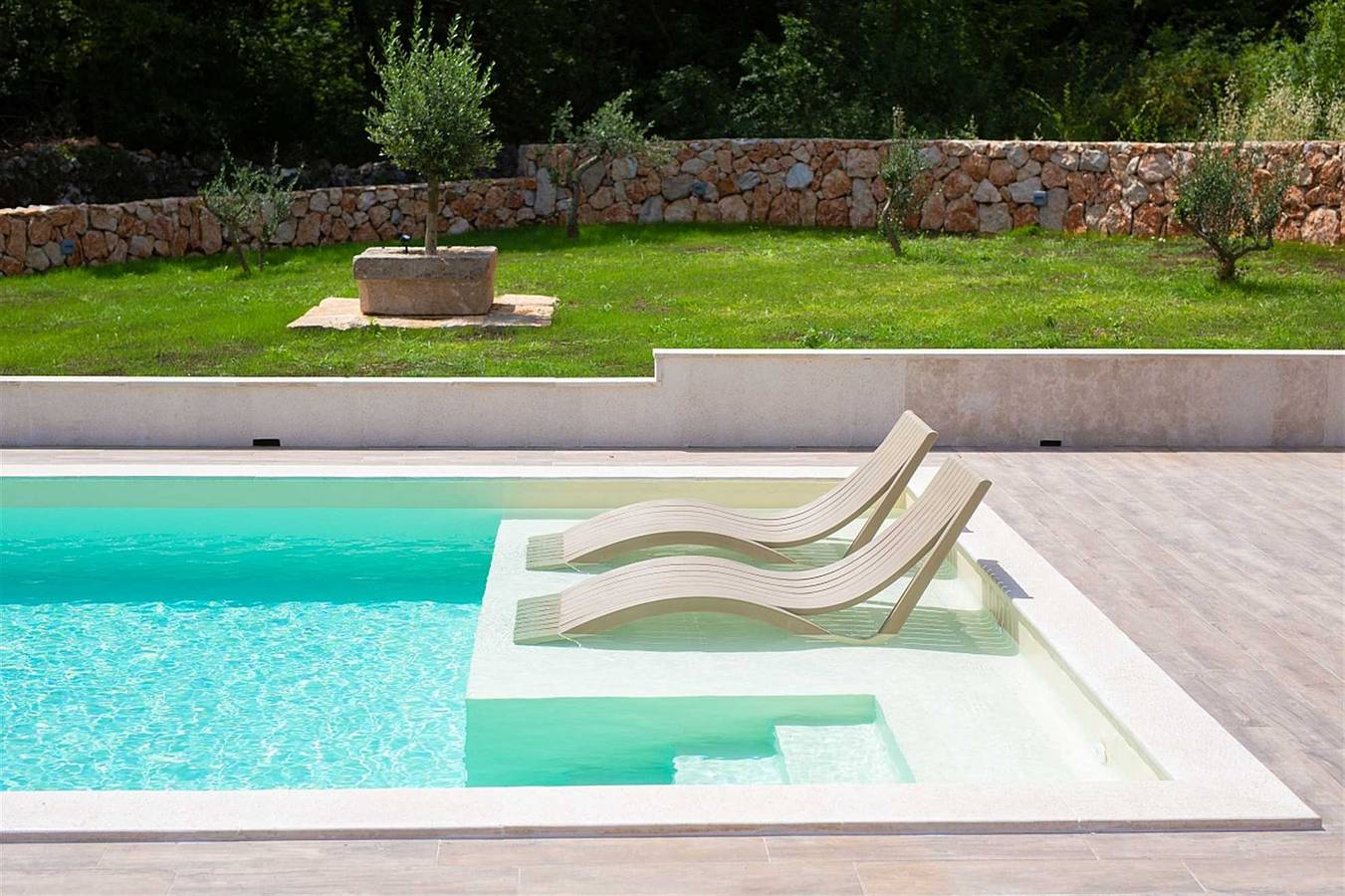 Schöne Villa Green Pearl mit beheiztem Pool in Gostinjac, Krk