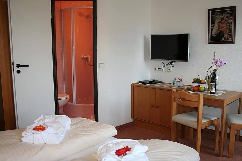 Einzelzimmer mit Dusche, Wc - Hotel Gasthof Schweizerhaus in Stuhlfelden, Pinzgau