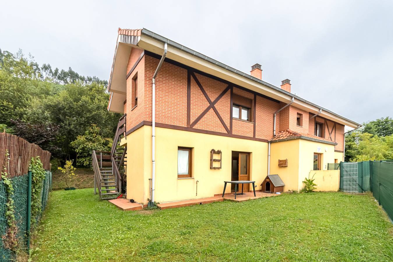 Apartamento entero, Apartamento 'Con Jardín Privado' con vistas a la montaña, jardín privado y Wi-Fi in Pesués, Val de San Vicente