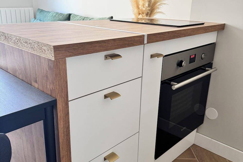 Entire apartment, Studio Romie 50 m from the beach in Le Portel, Boulogne-sur-Mer region