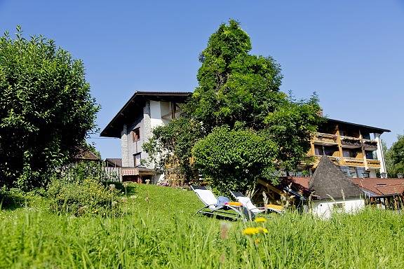 Schlossberghof Marzoll - Ferienwohnung Schlossberg Studio- 2 Personen, 60qm, 1Schlafzimmer, 2 Balkone in Marzoll, Bad Reichenhall