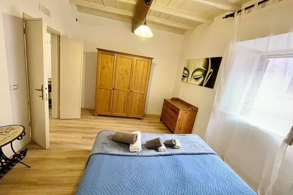 Entire apartment, Sh Suite Borgo in Bracciano, Lake Bracciano
