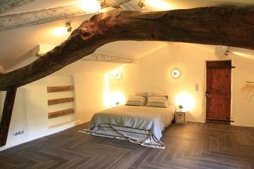 Gîte pour 6 personnes, avec jardin, animaux acceptés à Le Beaucet