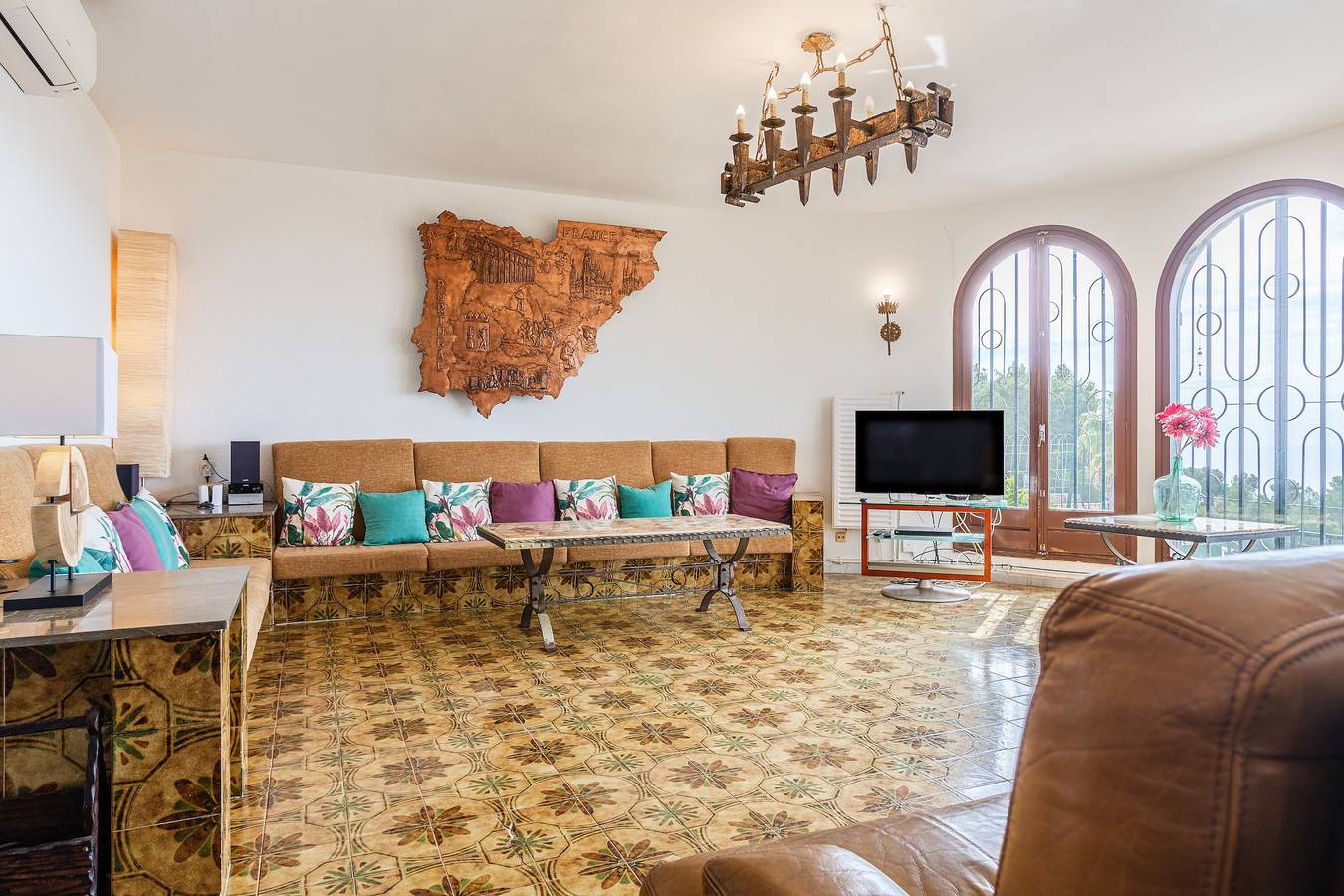 Vakantiehuis 'Vista Al Mar' met zeezicht, Wi-Fi en airconditioning in Canyelles, Tossa de Mar