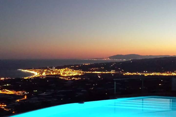 Ferienhaus für 8 Personen, mit Garten in Sayalonga