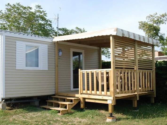 Mobil home pour 3 personnes, avec piscine et bassin pour enfant dans Plage des Conches - 2