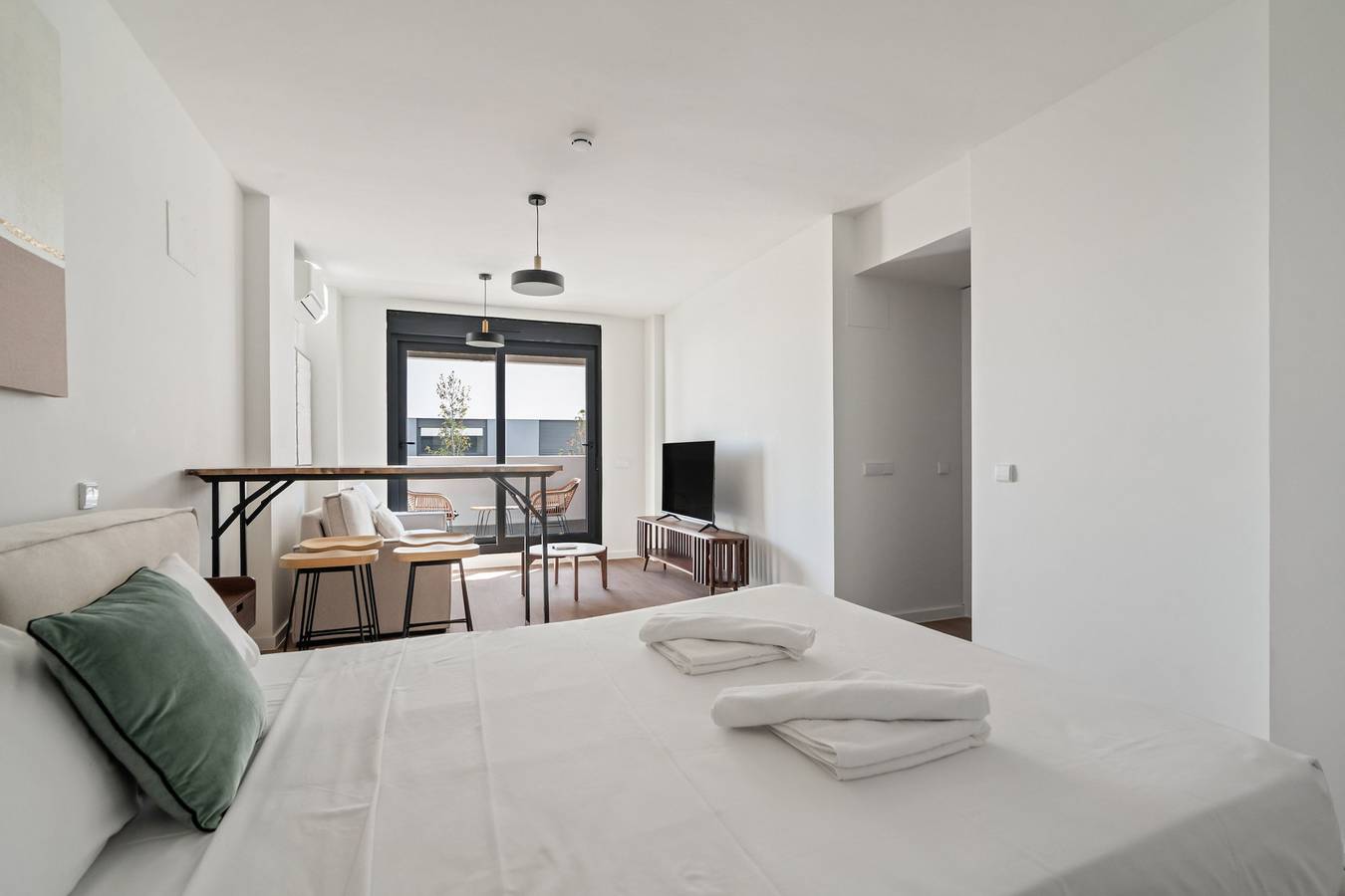 Ganze Wohnung, Apartamento business con garaje y piscina de alquiler temporal in San Sebastián de los Reyes, Madrid Province