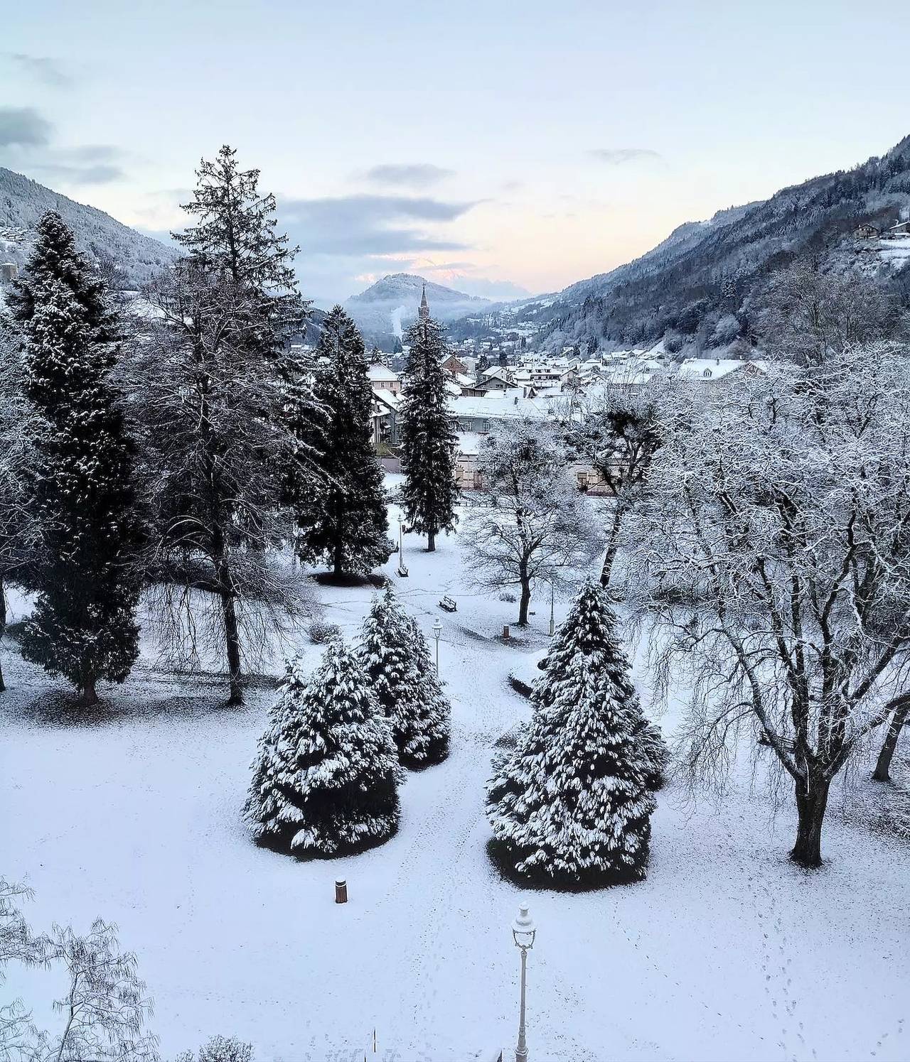 Apartamento entero, Apartamento 2 estancias 4 personas camas individuales in Allevard, Isère