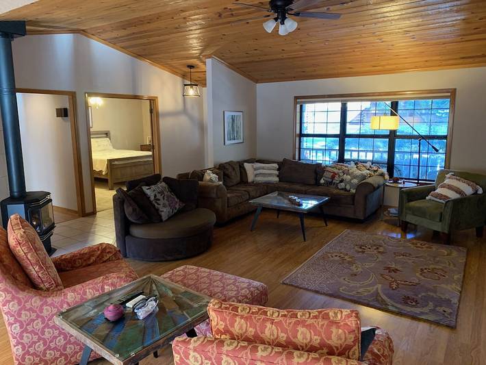 Vacation rental for 12 people, with terrace and pool, with pets in Groveland (CA)