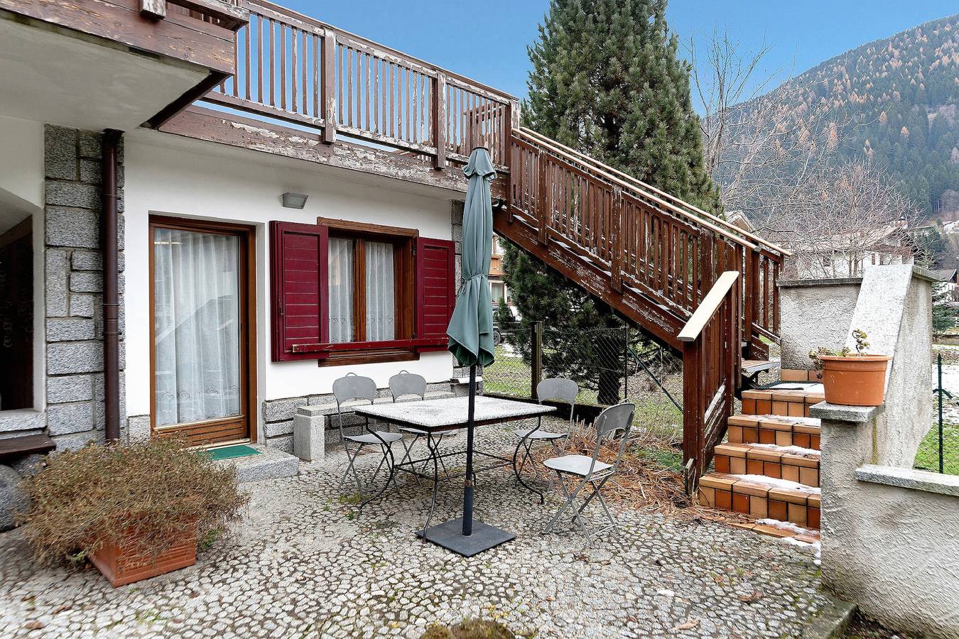 Appartement de vacances 'Jack Apartment au centre de Pinzolo' avec vue montagne, jardin privé et balcon in Pinzolo, Massif de Brenta