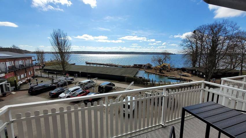 Ferienwohnung für 2 Personen, mit Balkon und Seeblick in Waren (Müritz), Müritz