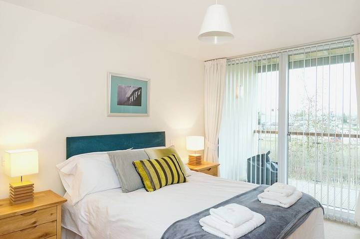 5 chambres à coucher à Cirencester in Somerford Keynes, Gloucestershire