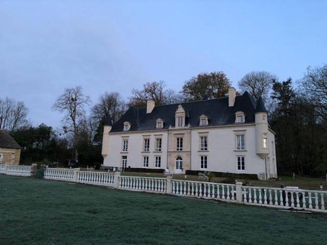Maison d’hôte pour 2 personnes, avec Jacuzzi et Terrasse ainsi que Jardin et Piscine