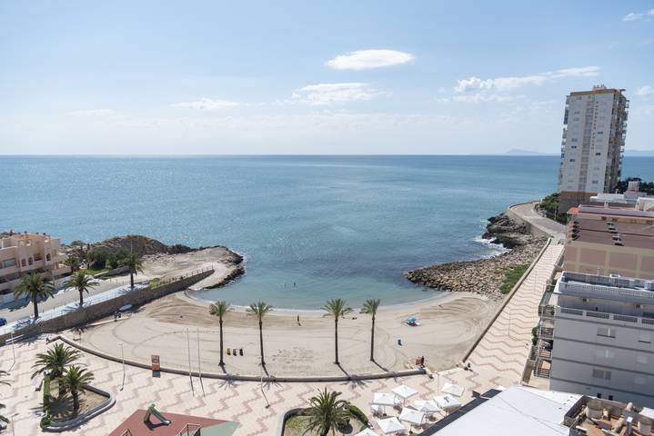Gîte pour 4 personnes, avec Terrasse et Piscine dans Faro De Cullera