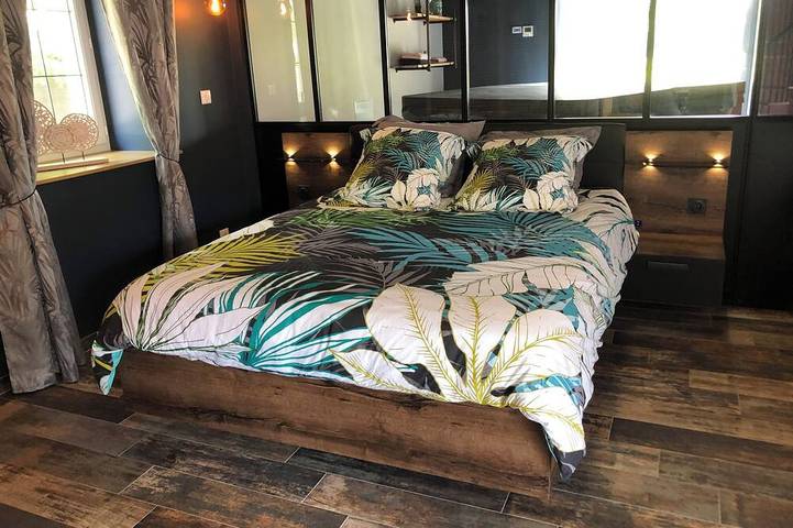 Location de vacances pour 2 personnes, avec Jacuzzi et Sauna à Marigny-Marmande - 2