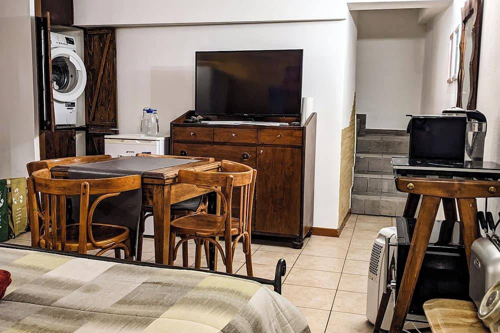 Quiet tavern for a relaxing break and a chance to explore the lakes in Varese, Varese Province