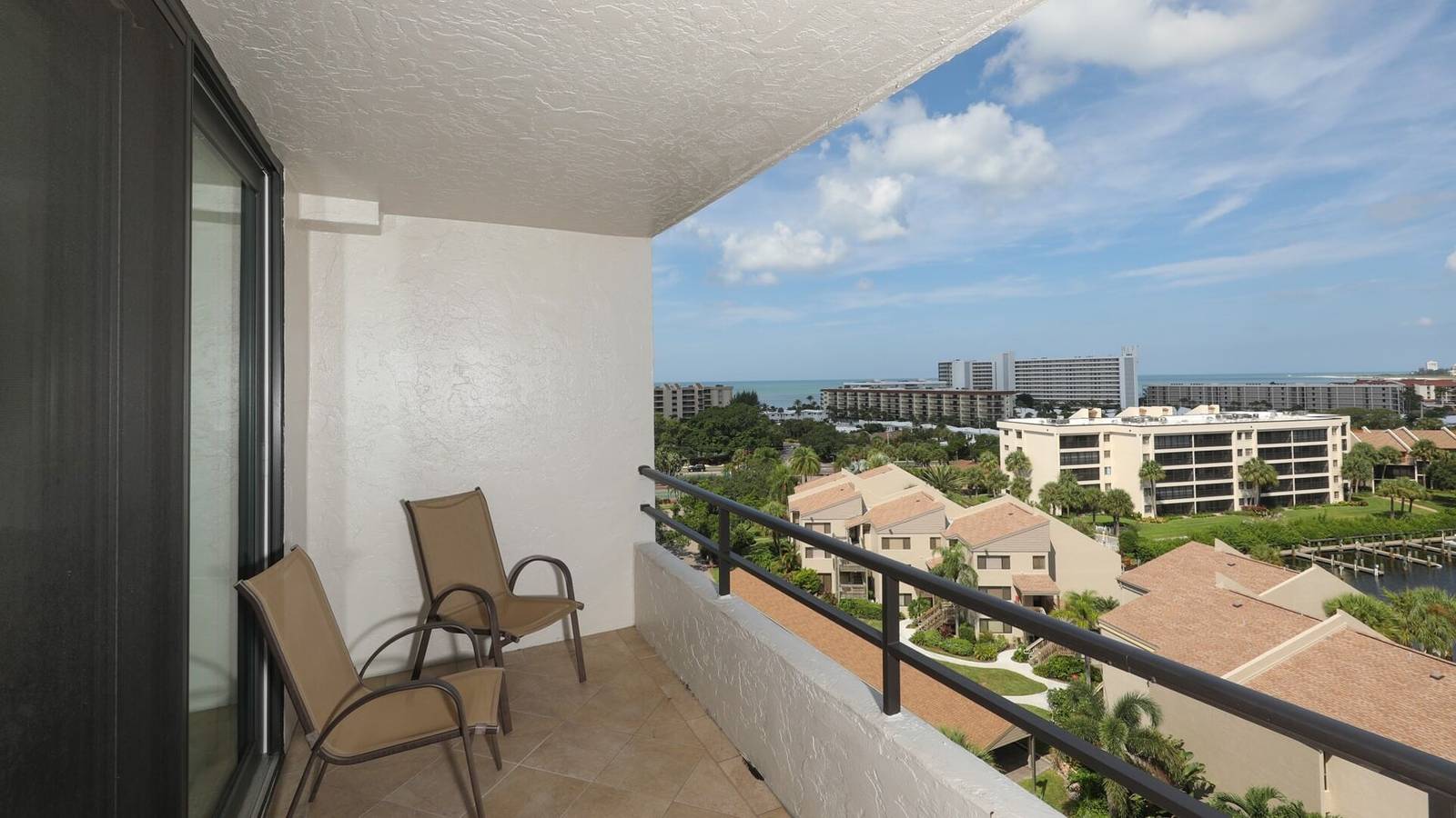 Hel lägenhet, Rent the Perfect 2 Bedroom Apartment on The Anchorage, Siesta Key Apartment 1031 in Siesta Key, Florida, Sarasota County