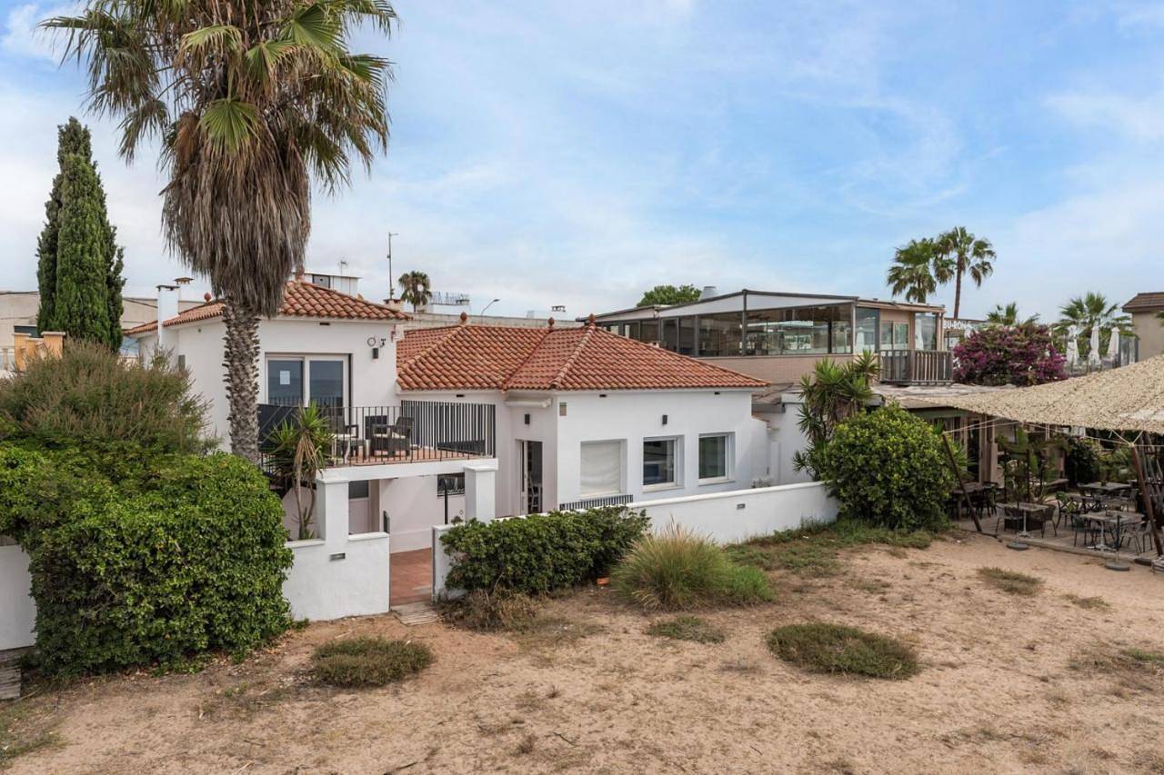 Beach Villa Cristina by Hhbcn in Platja de Castelldefels (Gavà), Castelldefels