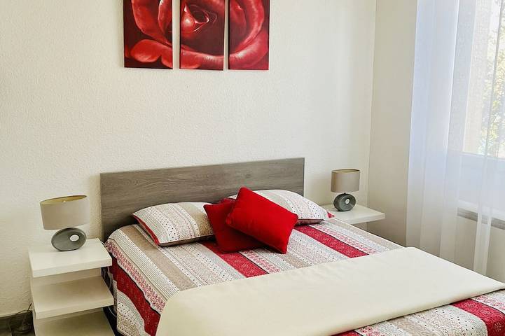 Very nice house courtyard Wifi-150 m from the beach- Promo 25% April-May- Oct in Valras-Plage, Mittelmeerküste (Frankreich)