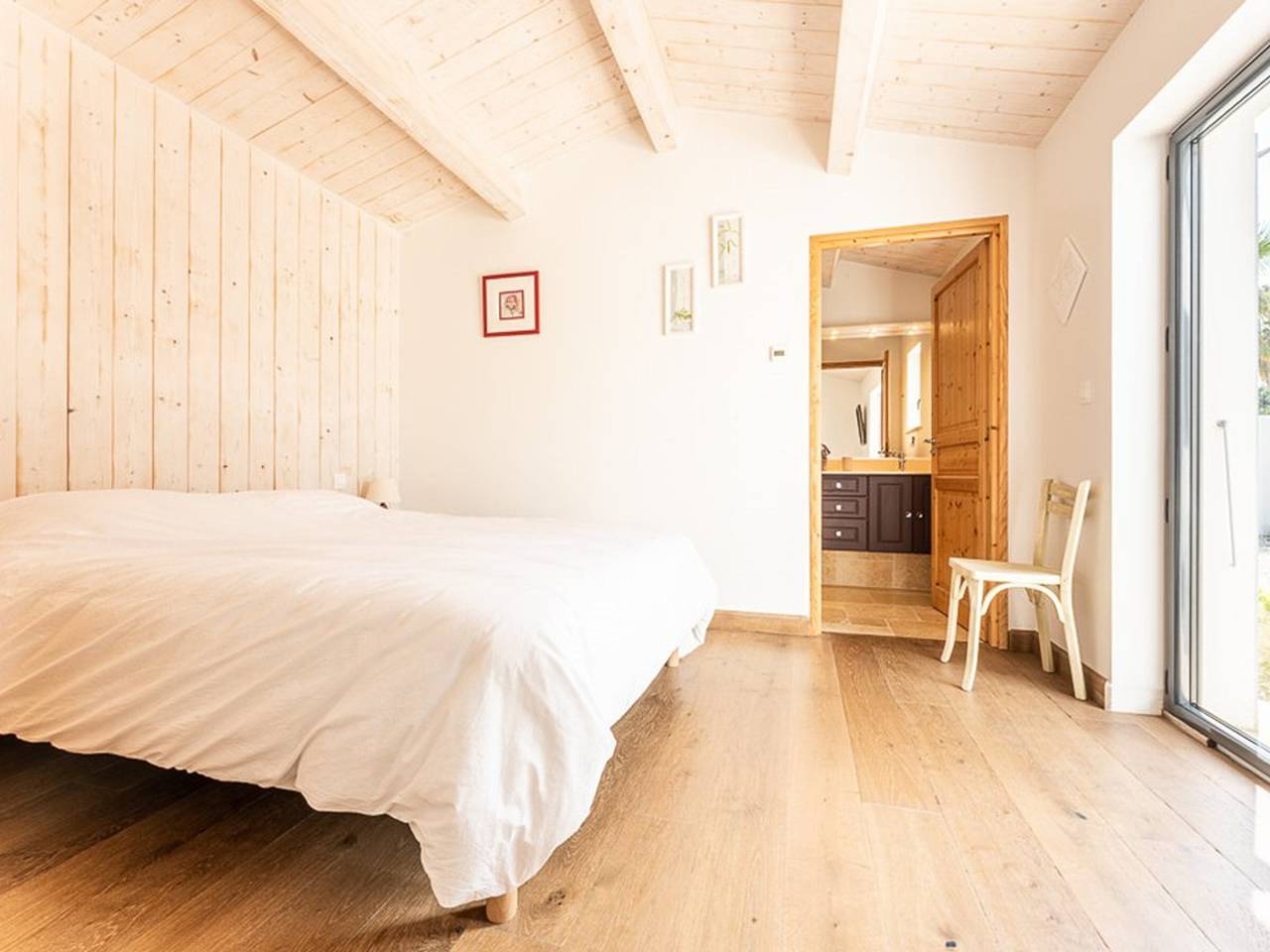 110m² House with Terrace, Patio, and Parking for 6 People in Le Bois-Plage-en-Ré, Ile de Re