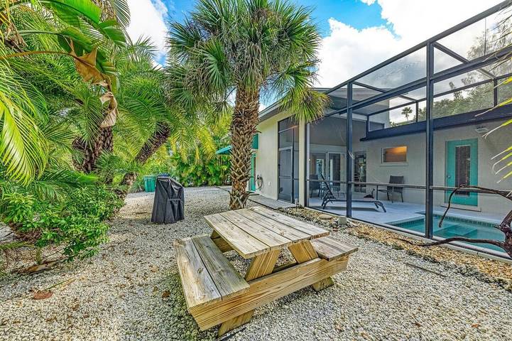 Cottage for 6 people, with terrace and yard in Anna Maria Island