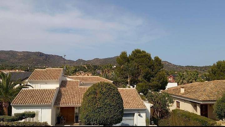 Location de vacances pour 8 personnes, avec jardin ainsi que vue et piscine, animaux acceptés à Puçol - 3