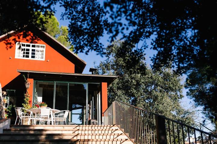 Gîte pour 6 personnes, avec jardin et balcon ainsi que vue et piscine à Parcent