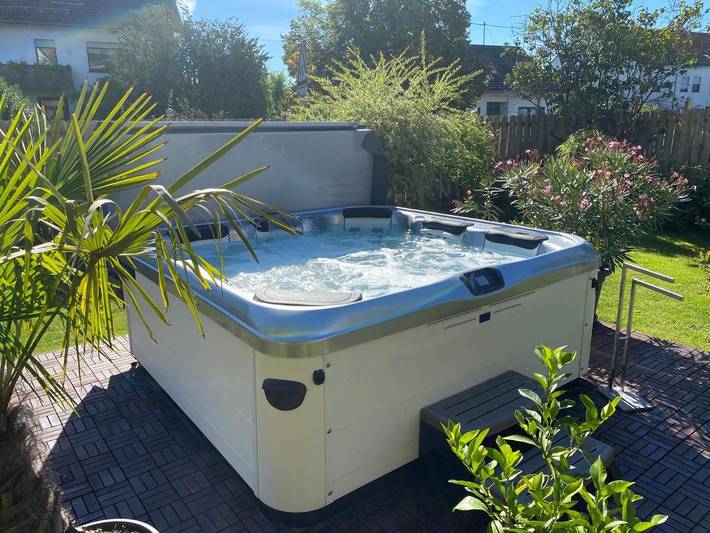 Apartamento de vacaciones para 2 personas, con jacuzzi además de sauna y jardín - 1