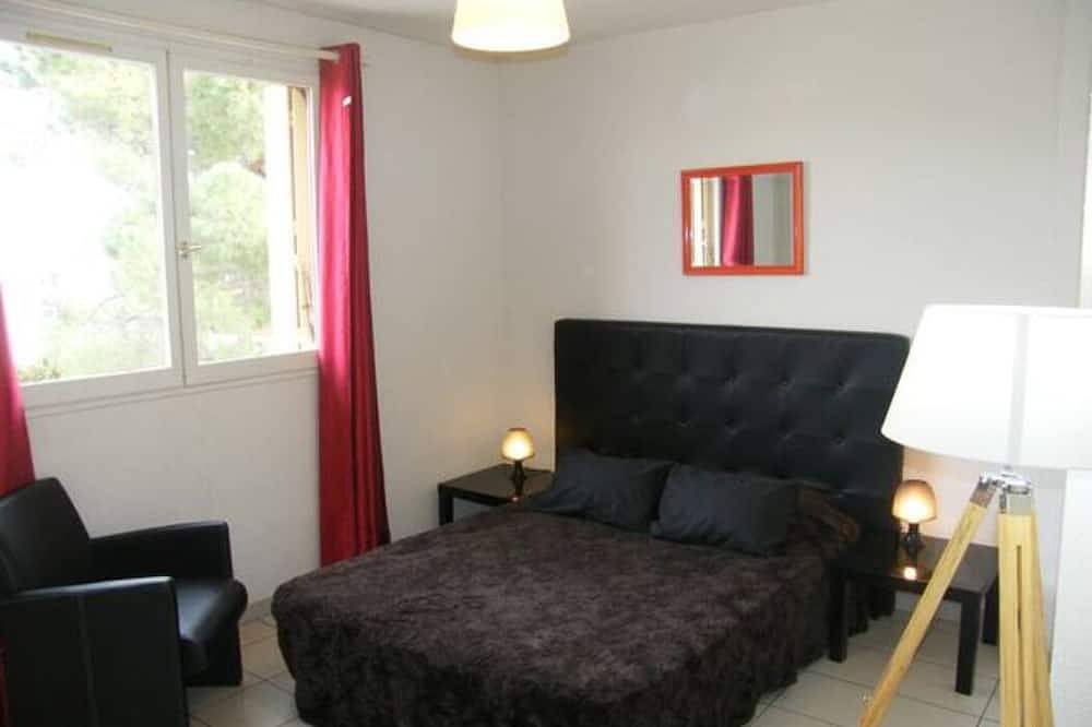 Appartement entier, 2ch 6pers ok animaux chéques vacances parking wifi 2km mer tout confort 67m2 wif in Latour-Bas-Elne, Côte méditerranéenne (France)