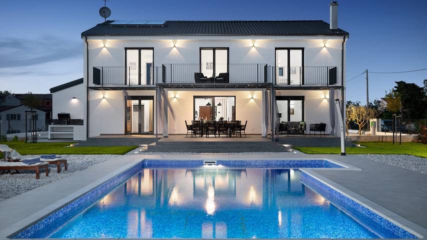 Villa für 10 Personen, mit Garten und Pool - 1