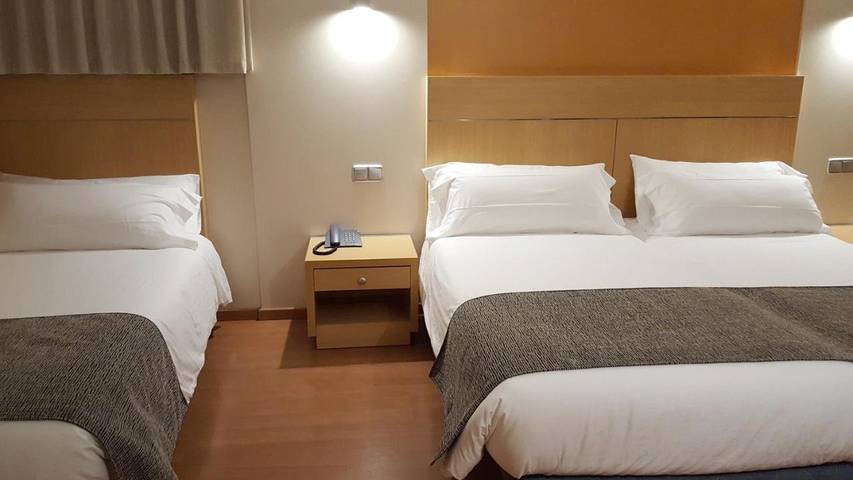 Hôtel pour 2 personnes, avec vue dans Escaldes-Engordany - 3