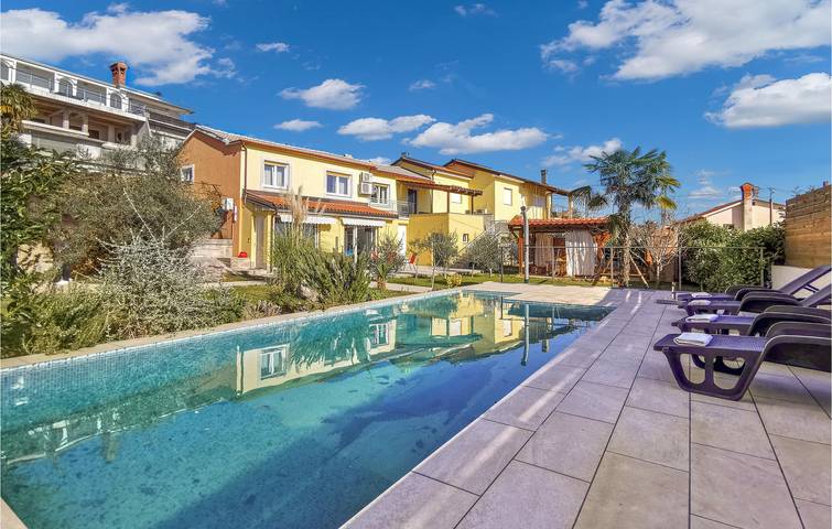 Ferienhaus für 12 Personen, mit Terrasse, mit Haustier in Opatija Riviera - 2