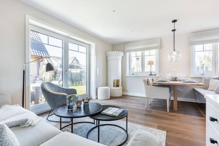 Ganze Wohnung, Hausteil mit ca. 83m² Nutzfläche im Eg/Og/Dg für bis zu vier Personen. in Tinnum, Sylt (Gemeinde)