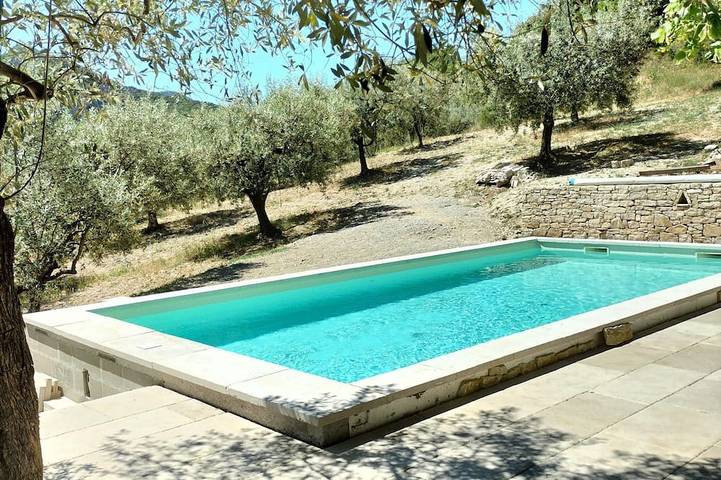 Gîte pour 2 personnes, avec Jardin et Piscine