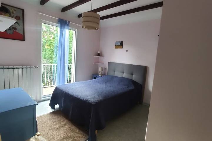 Location de vacances pour 6 personnes, avec terrasse ainsi que jardin et jacuzzi, animaux acceptés à Pierrelongue - 3