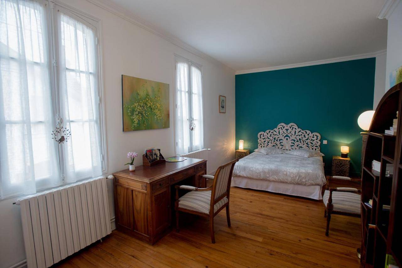 Double Room with Private Bathroom in Tarbes, Hautes-Pyrénées